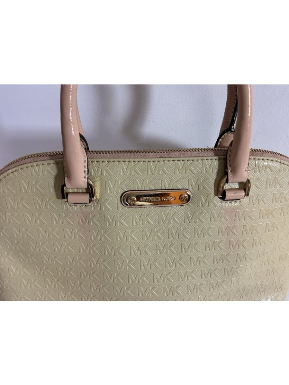Michael Kors Satchel Cindy LG Dome Handbag Purse - Picture 3 of 8
